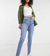 Vero Moda Tall - Joana - Lyseblå mom-jeans