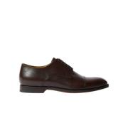 Klassiske brune cap toe derby sko