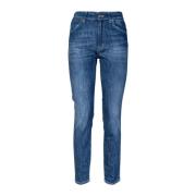 Dame 5-lomme Jeans. Slim Fit, Almindelig Talje og Hem. Fremstillet i Italien.