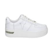 Hvide damesneakers med kontrastlogo - Størrelse 40