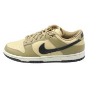 Vintage Dunk Low Sneakers