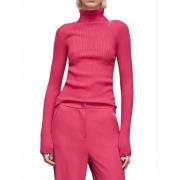 Fuchsia Uld Turtleneck Sweater