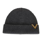 Kashmir Strikket Beanie Metal VLogo Detalje