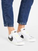 Nike Sportswear Sneaker low 'BLAZER 77 JUMBO'  beige / neongul / sort / hvid