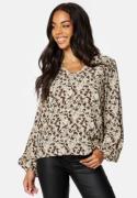 Object Collectors Item Leonora L/S V-Neck Top Sandshell AOP:ANIMAL 38