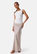 BUBBLEROOM Demi Maxi Satin Skirt Light nougat 38