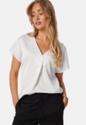 VILA Viellette V-neck S/S SATIN TOP Snow White 34