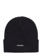 Linear Knit Cuffed Beanie Accessories Headwear Beanies Black New Balance