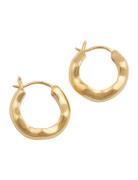 Bolded Wavy Earrings Accessories Jewellery Earrings Hoops Gold Syster P