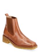 Booties - Block Heel - With Elas Shoes Boots Ankle Boots Ankle Boots Flat Heel Brown ANGULUS