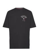 Bt-Arch Varsity Tee-B Tops T-Kortærmet Skjorte Black Tommy Hilfiger