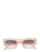Alpha Daffodil Accessories Sunglasses D-frame- Wayfarer Sunglasses Beige Komono