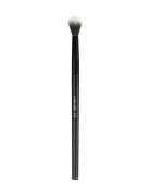 Lancôme Precision Crease Brush Øjenskyggebørste Black Lancôme