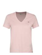 Reg Shield Ss V-Neck T-Shirt Tops T-shirts & Tops Short-sleeved Pink GANT