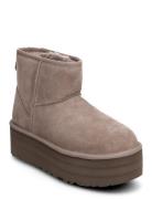 W Classic Mini Platform Shoes Wintershoes Beige UGG