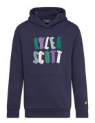 Polygon Graphic Hoodie Tops Sweatshirts & Hoodies Hoodies Navy Lyle & Scott