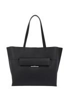 Ck Linear Md Shopper_Saffiano Shopper Taske Black Calvin Klein