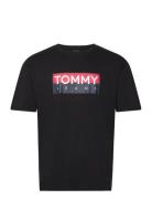 Tjm Reg Rwb Tommy Entry Tee Ext Tops T-Kortærmet Skjorte Black Tommy Jeans