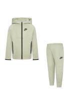 Nike Sportswear Tech Fleece Full-Zip Set Sport Tracksuits Green Nike