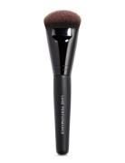 Brushes & Tools Luxe Performance Brush New Ansigtsbørste Makeup Nude BareMinerals