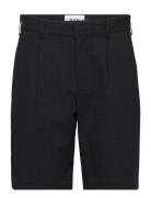 Linton Pleat Short Seersucker Black Designers Shorts Casual Black Wax London