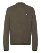 Tjm Reg Badge Textured Cneck Ext Tops Knitwear Round Necks Khaki Green Tommy Jeans