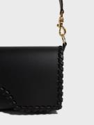 ATP ATELIER - Håndtasker - Black - Assisi Stitch Leather Shoulder Bag - Tasker - Handbags