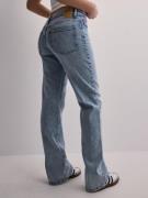 Pieces - Straight jeans - Light Blue Denim - Pcbella Lw Straight Full Lenght Jea - Jeans