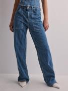 Only - High waisted jeans - Light Blue Denim - Onlkirsi Hw Wide Worker Stripe Dnm - Jeans