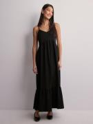 Pieces - Maxikjoler - Black - Pcsade Strap Long Dress Noos Bc - Kjoler - Maxi Dresses