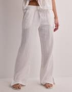 JDY - Hvid - Jdytheis Life Wide Slit Pant Wvn No