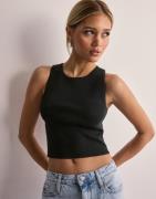 Vero Moda - Sort - Vmginny Sl O-Neck Crop Top Noos