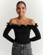 Nelly - Sort - Gorgeous Frill Top