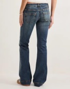 Nelly - Blå - Super Low Heart Pocket Bootcut Jeans